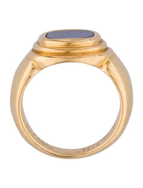 signet ring cartier